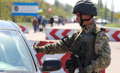Пограничники опровергают информацию, что админграницу надо пересекать только с загранпаспортом