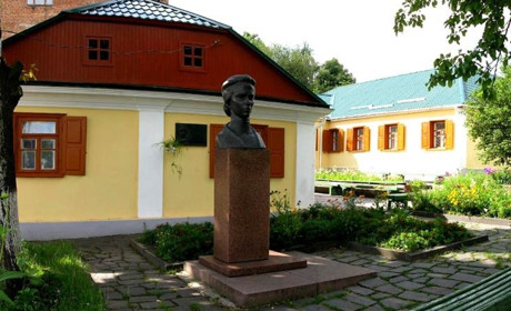 До 150-річчя Лесі Українки ремонтуватимуть дороги та музей