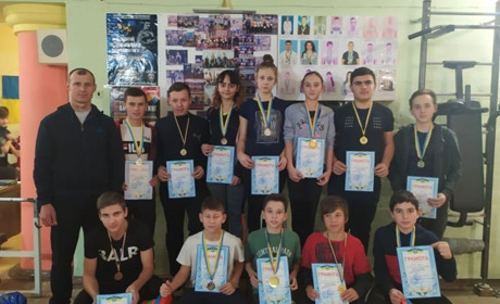4 золотих, 5 срібних та 3 бронзових нагороди завоювали нижньоторгаївські пауерліфтери