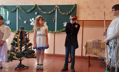 Миколай завітав до Кальченківського НВК з гостинцями