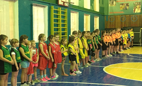 Около 50 юных измаильчанок пополнили ряды отделения баскетбола 