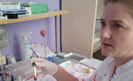 У лаболаторії Ніжинського пологового будинку проводять дослідження за новітніми технологіями