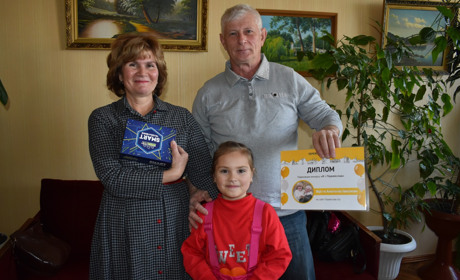 "Не перестаю дивуватись і захоплюватись цією парою". Весільне фото Івасиків стало лауреатом конкурсу