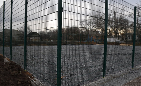У Волноваському районі будують багатофункціональний спортивний майданчик