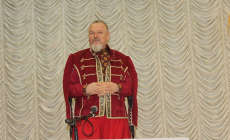 В Барі Володимир Пилат презентував свою книгу  «Бойовий гопак Жовтяк»