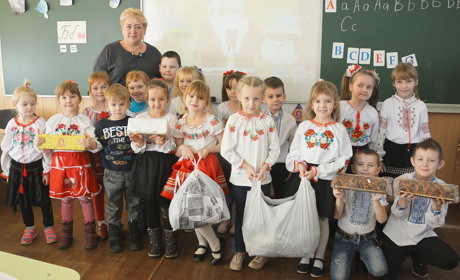 Кагарличани відправили подарунки на фронт медикам і добровольцям