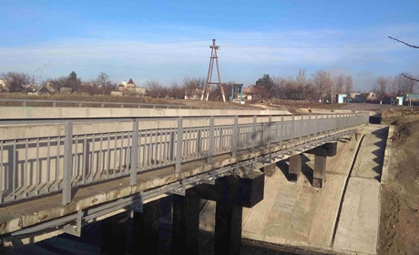 Капітальний ремонту мосту у смт Олександрівка знаходиться на завершальній стадії