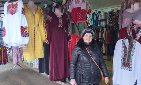 "На торги одягаюся, мов капуста ". Як зігріваються ті, хто працює надворі?