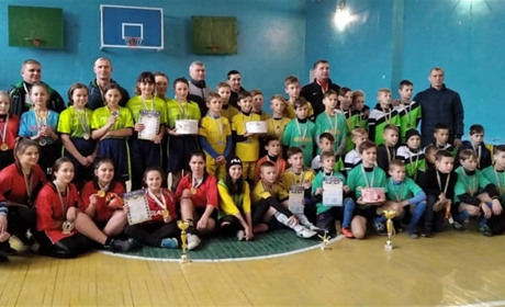 У передноворічному турнірі з футзалу у нижньосірогозців 2 “золота”, у іванівців — 2 “бронзи”