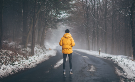 Погода не порадует: к сильному ветру может добавиться мокрый снег