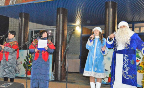 Кагарличани святкували прихід Нового року на площі біля Будинку культури