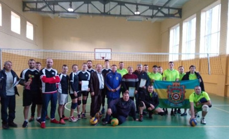 У Свiтлому вiдбулися районні змагання з волейболу