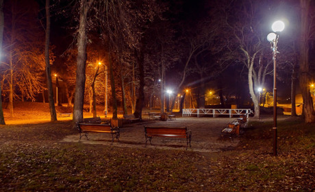 Нічний та містичний Барський замок: фотоголерея від барських активістів 