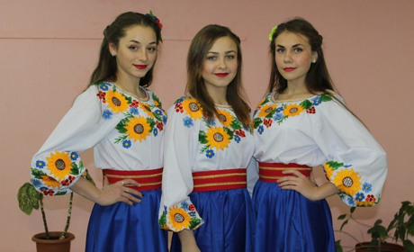Колядки, щедрівки та віншування: як лозівчани реагують на колядників