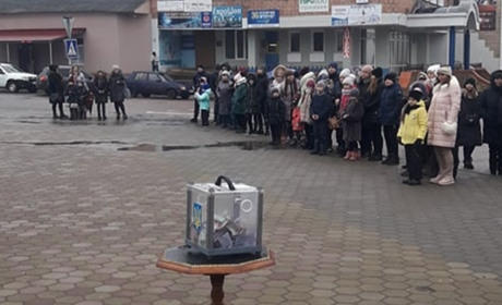 У Білопіллі під час благодійної акціі збирали кошти на лікування онкохворої Злати Лисенко