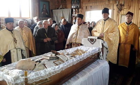 Сьогодні в Сівці-Войнилівській поховають найстарішого священника Івано-Франківської єпархії ПЦУ