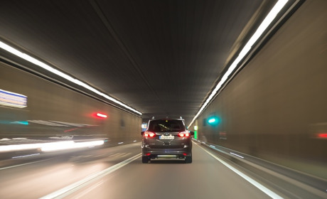 Топ-5 гаджетів для авто, які зроблять поїздку більш комфортною та безпечною