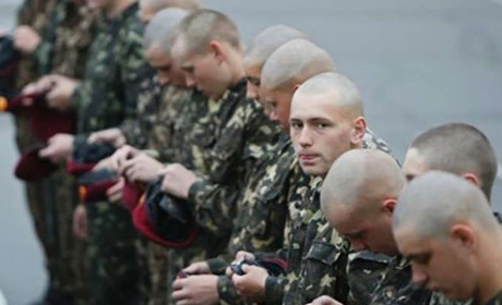 Хто у Фастові має готуватися до служби в армії: президент підписав указ