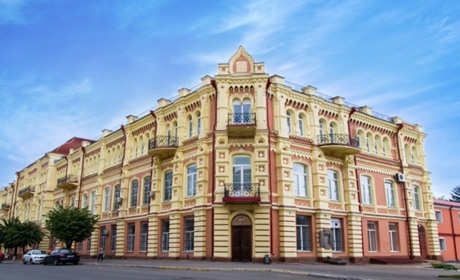 Випускників УДПУ запрошують гуртуватися, щоб разом відзначити ювілей