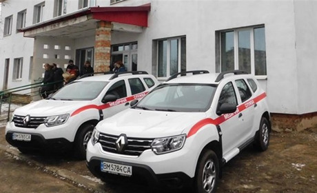 У  двох сільських амбулаторіях Шосткинського району з'явились нові машини «швидкої допомоги»