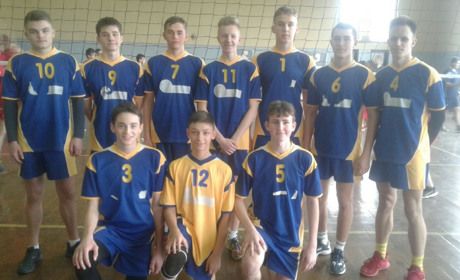 Без жодної поразки: старокостянтинівські волейболісти перемогли у першому турі «Подільської ліги» 