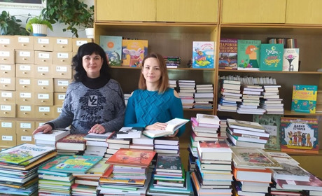 Калуська районна бібліотека отримала книги на більш як 100 тисяч гривень