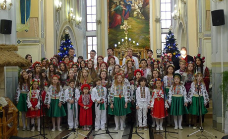 У Брошнів-Осадській ОТГ відбувся різдвяний фестиваль “Феєрія української коляди”
