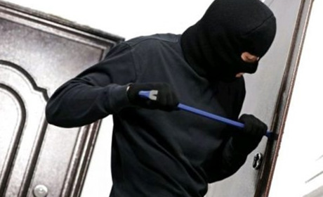 Протизламна фурнітура, сигналізація, собака та радіо можуть захистити житло від крадіжки