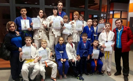 Юні дзюдоїсти з Добропілля знов стали призерами обласних змагань