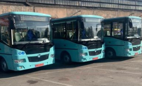 Херсонські автобуси вийшли на «нічні» маршрути