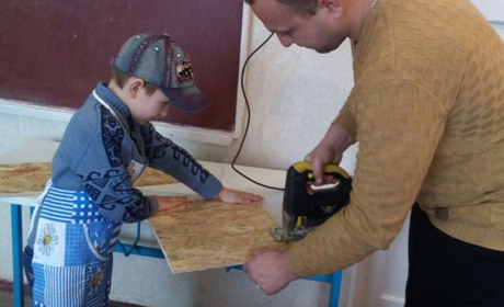 Ялинка-трансформер від маленького майстра з села Сиротине