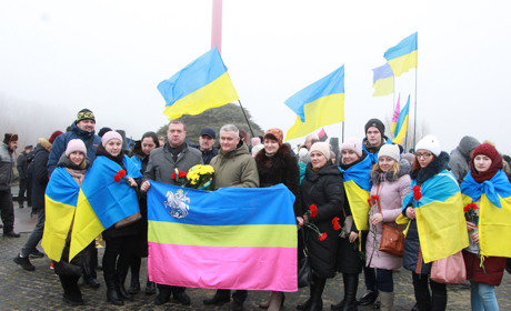 Як ніжинці вшанували пам'ять Героїв Крут. Фоторепортаж