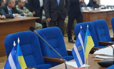 Що було б, якби голівудські зірки відвідали сесійну залу Херсонської міської ради?