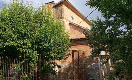 А сколько у соседей: 5 самых дорогих домов Покрова на OLX