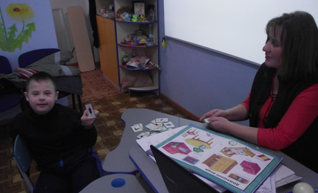 «Ми готуємо дітей з особливостями розвитку до життя в суспільстві». Репортаж із інклюзивного центру