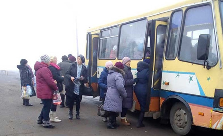 БФ "Карітас Маріуполь" запровадив безкоштовний проїзд для мешканців Волноваського району