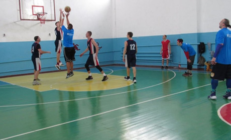 Троїцькі баскетболісти посіли четверте місце на обласних змаганнях