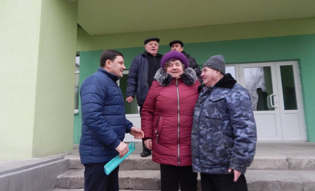 Громадські слухання: автостоянку змістять, а на її місці облаштують сквер  
