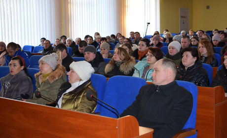 Реформа освіти по-новоградськи: зустріч батьків з Гвозденко, коментар Ващук, засідання робочої групи