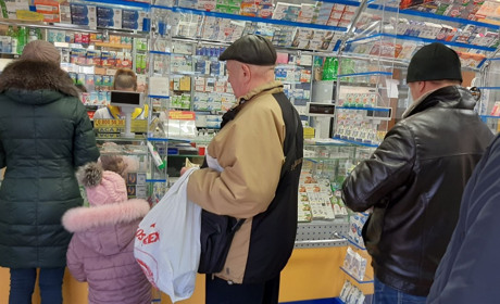 Маски в аптеках подорожали минимум вдвое. Мы прошлись по городу и узнали для вас цены 