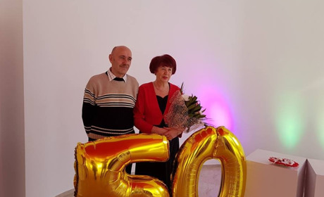 Одружитися вдруге через 50 років. Історія єдиної у Шостці пари, яка гуляла весілля у спортивній залі