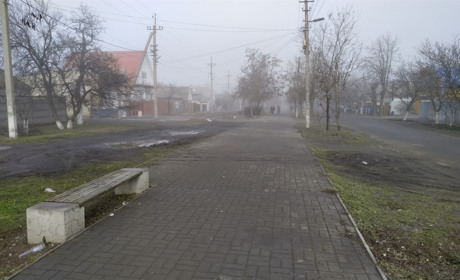 По улице Суворова разнесут «мусорные» памятки и добавят лавочек