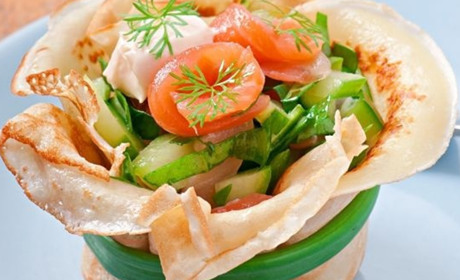 Як скласти млинці: 20 способів гарної подачі млинців