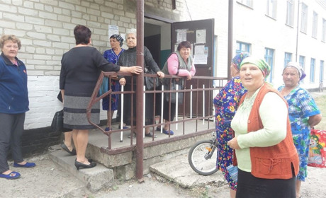 Селяни вимагають відновити роботу пошти в Тарасівці на Луганщині