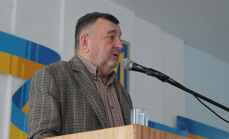Коштів на лікарню немає, але депутати сподіваються на містян: з сесії Барської райради