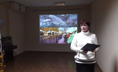 У Центральній міській бібліотеці вшанували пам’ять Героїв Небесної Сотні