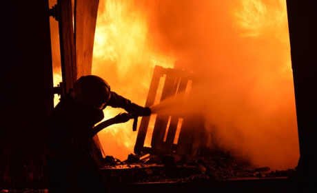 20 лютого у Павлівці горіла господарча споруда