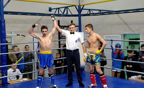 Торецкие кикбоксеры привезли 15 медалей с соревнований в Бахмуте 