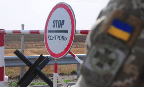 Вчора обстріляли КПВВ «Мар’їнка», сьогодні пункт пропуску відновив роботу