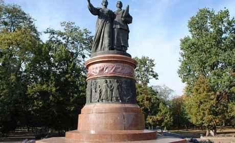 Три переяславські пам’ятники хочуть зняти з реєстру. Але спочатку треба обговорити